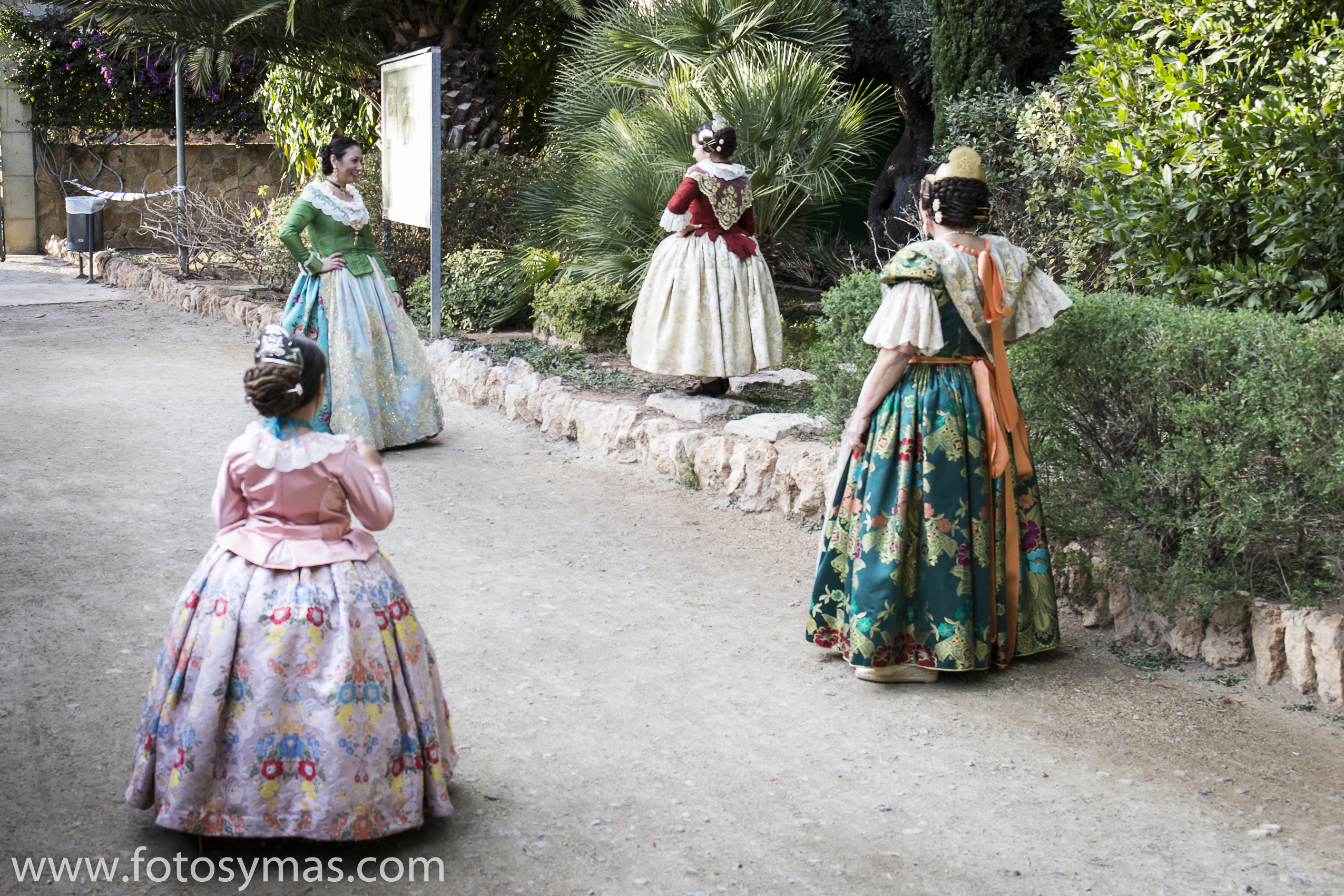 Fallas Valencia fiesta fallera by Raquel Muñoz-25